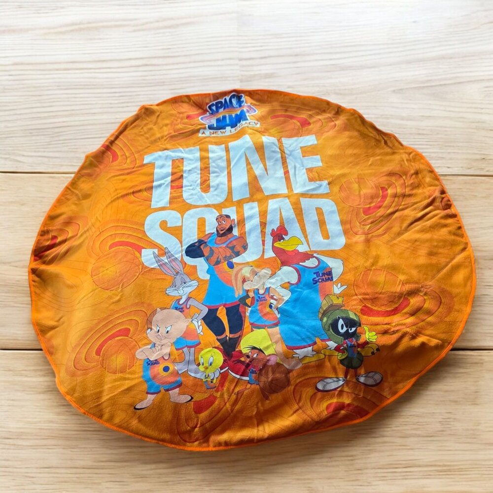 NIB space jam new legacy LeBron James & Tune Squad 50" Round BBALL Beach Towel